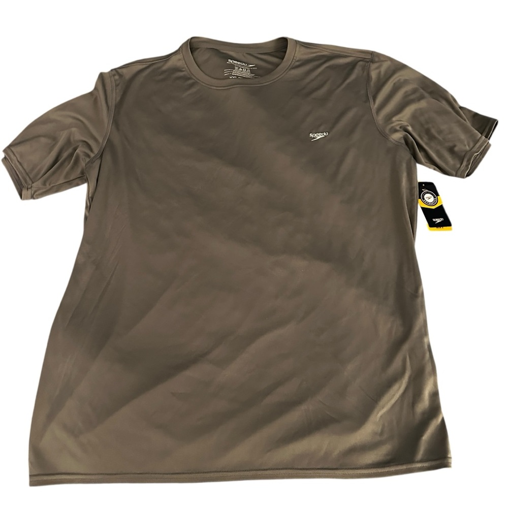 Speedo Performance Shirt Mens 2XL - NWT Pullover Short Sleeve Loose Fit
